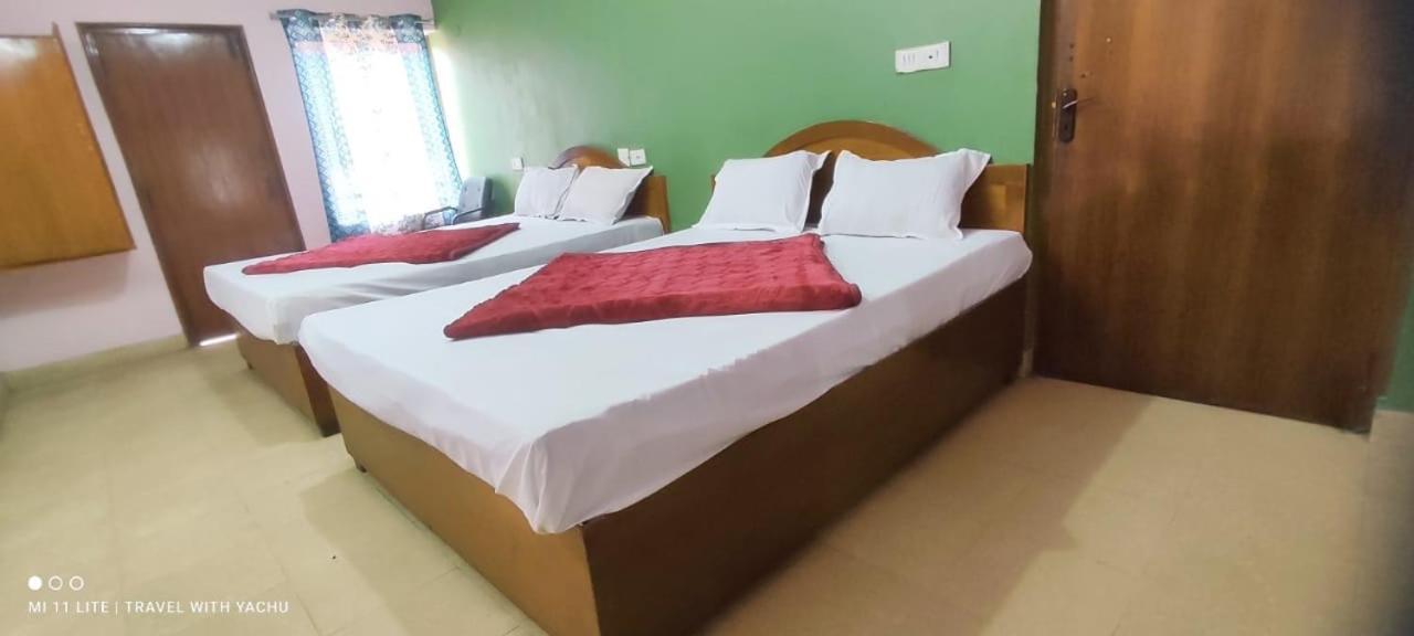 Hotel Nakshatra Udagamandalam Exterior photo