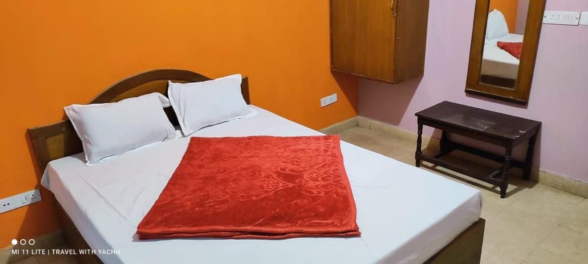 Hotel Nakshatra Udagamandalam Exterior photo