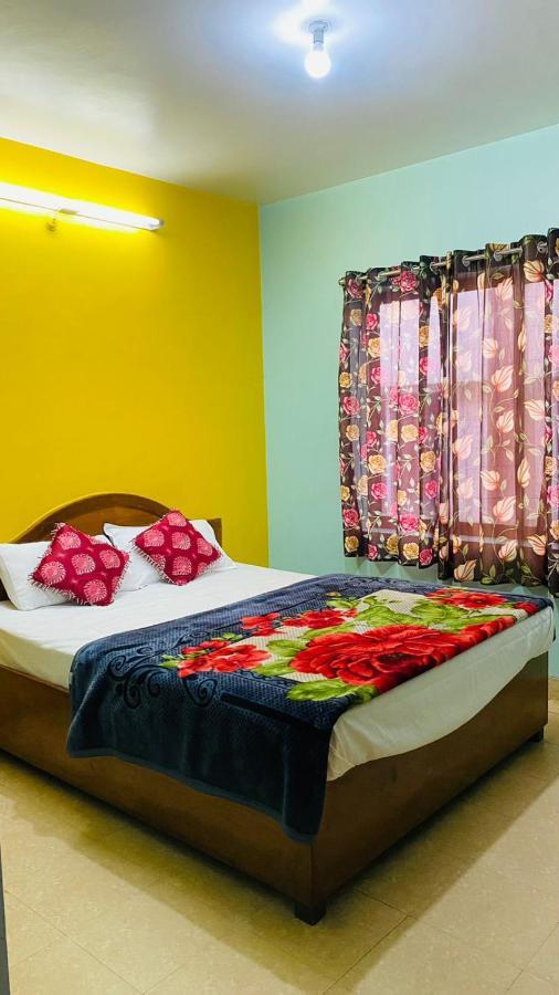 Hotel Nakshatra Udagamandalam Exterior photo