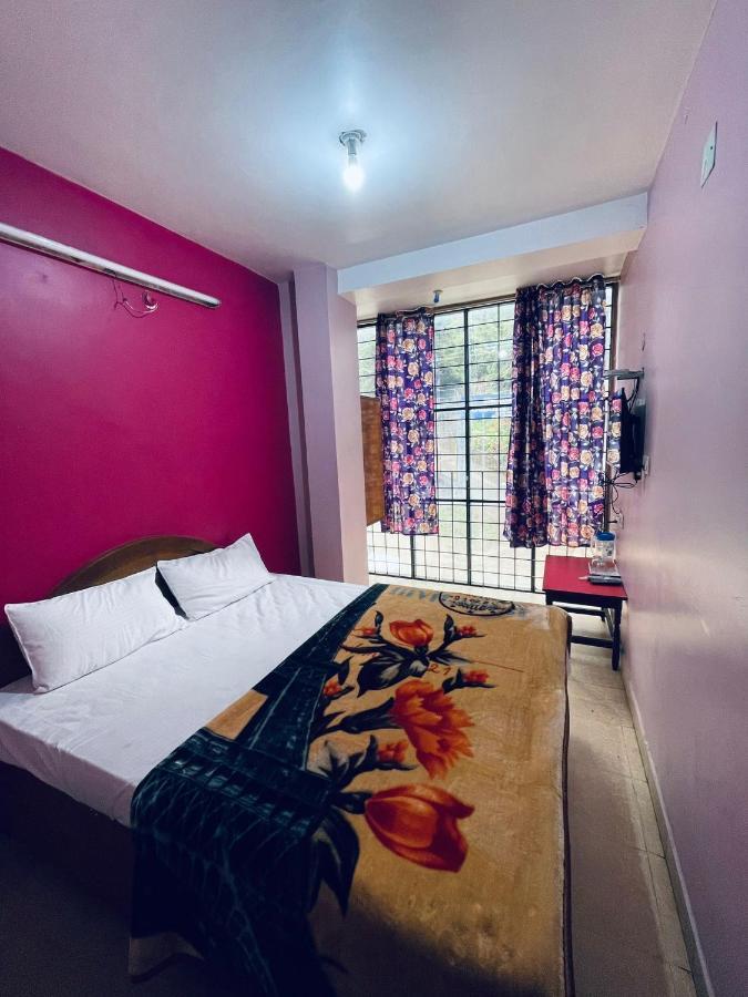 Hotel Nakshatra Udagamandalam Exterior photo