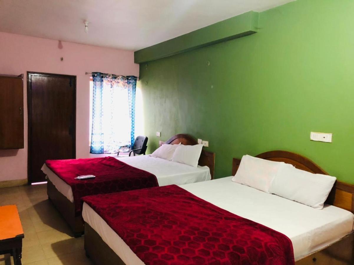 Hotel Nakshatra Udagamandalam Exterior photo