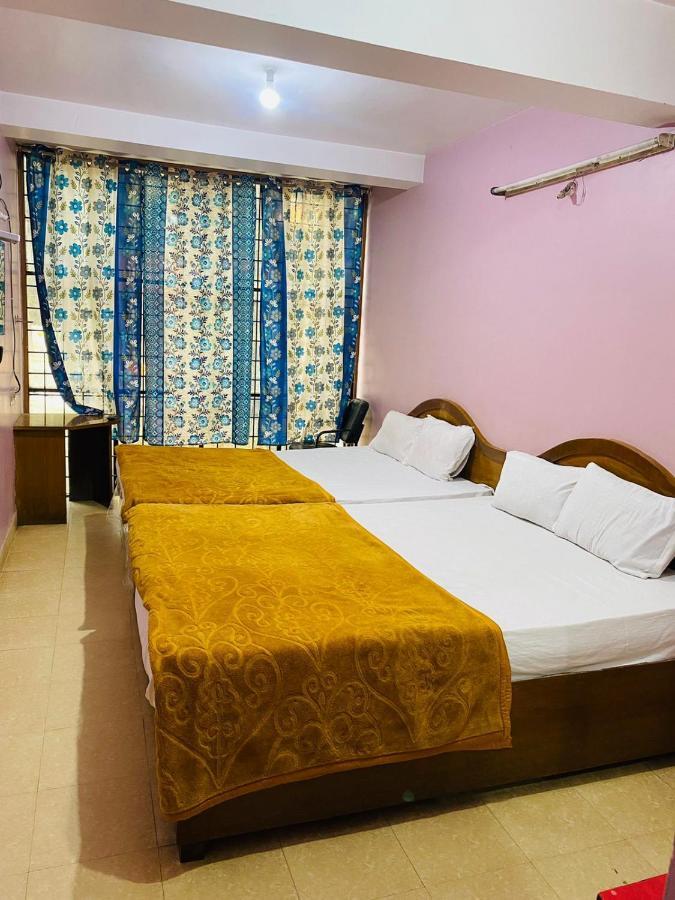 Hotel Nakshatra Udagamandalam Exterior photo