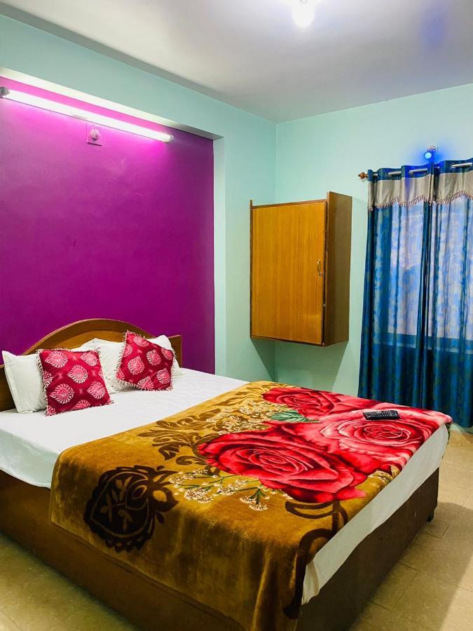 Hotel Nakshatra Udagamandalam Exterior photo
