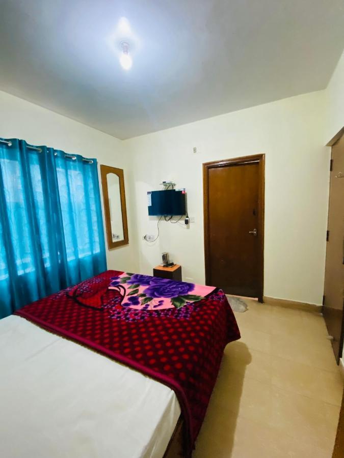 Hotel Nakshatra Udagamandalam Exterior photo