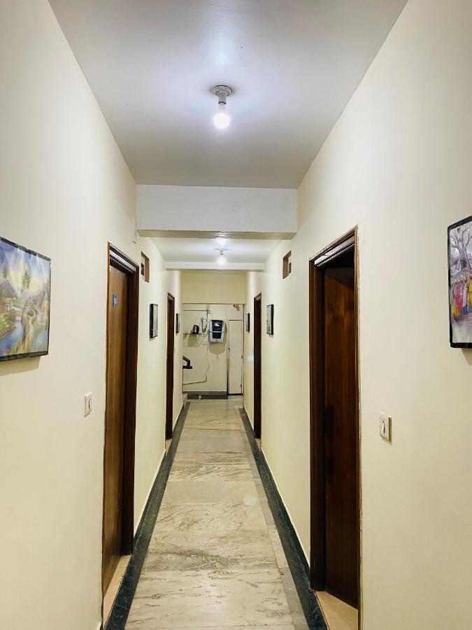 Hotel Nakshatra Udagamandalam Exterior photo